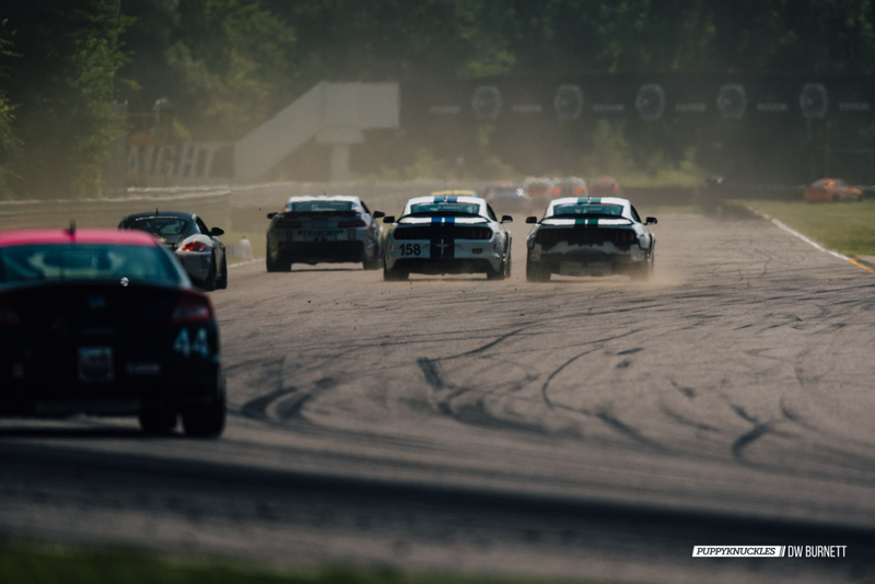 Illustration for article titled Crazy Fast Shelby Mustang GT350R-Cs Dominate Lime Rock